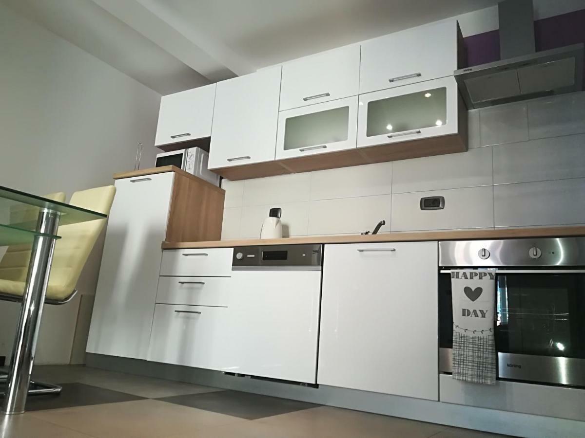 Apartman Brzovic أوميس المظهر الخارجي الصورة